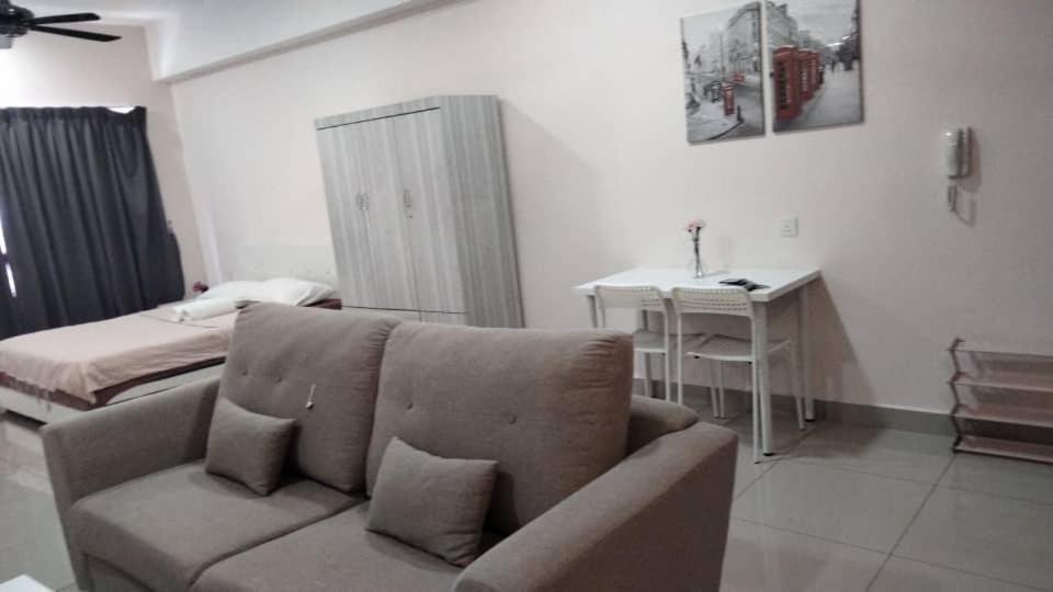 Cozy Studio Unit,Cyberjaya,Wifi, Netflix,Free Parking מראה חיצוני תמונה